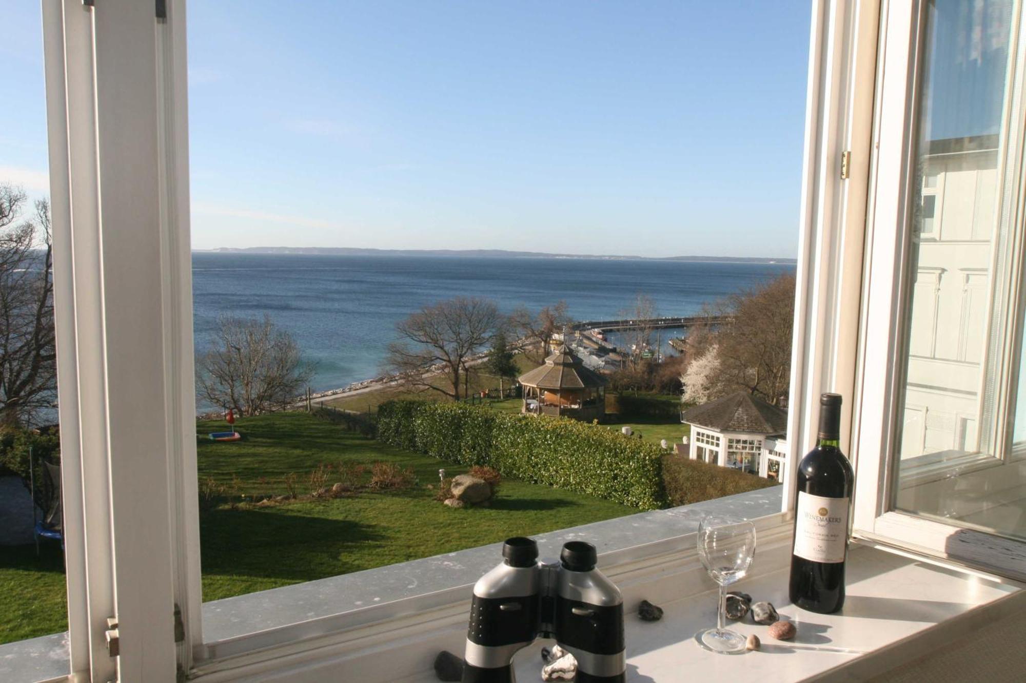 Villa Feodora - Das Haus Mit Dem Einzigartigen Seeblick Sassnitz Esterno foto