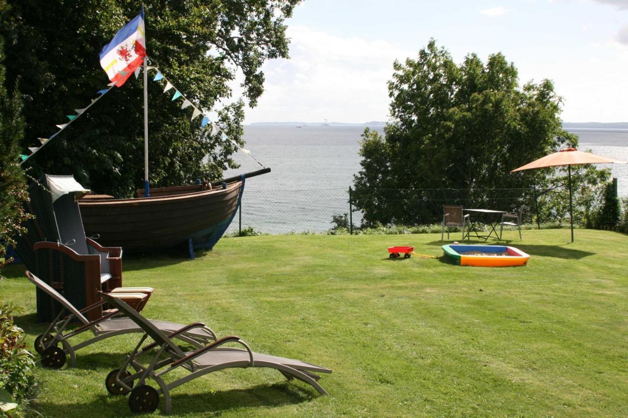 Villa Feodora - Das Haus Mit Dem Einzigartigen Seeblick Sassnitz Esterno foto